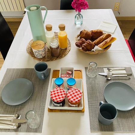 ポントルソン Chez Maria Bed & Breakfast エクステリア 写真