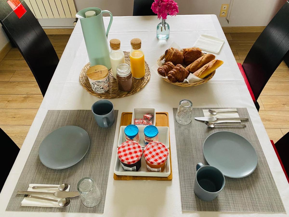 ポントルソン Chez Maria Bed & Breakfast エクステリア 写真